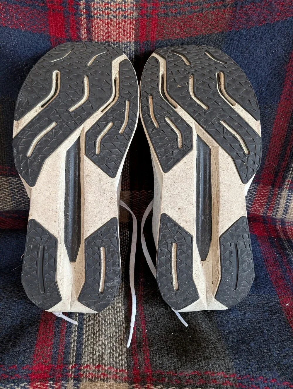 New Balance unisex wide